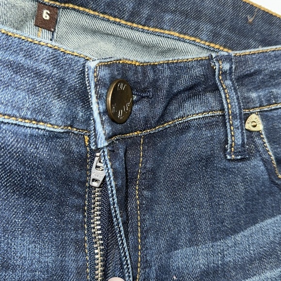 Kut from the Kloth Farrah baby bootcut jeans size 6 - Picture 4 of 8